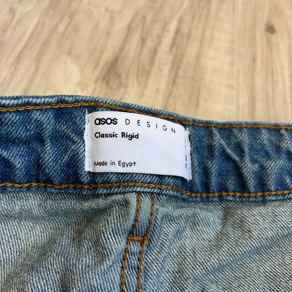 ASOS DESIGN Classic Rigid Medium Wash Jeans Size W30 L30 - Picture 8 of 9